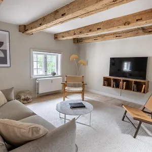 https://extravagant-luxury-apartment-in-the-heart-of-cph.copenhagenhotelselect.com